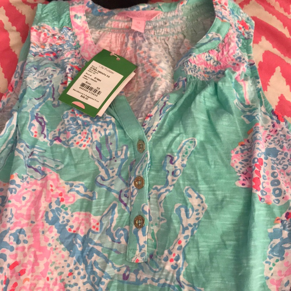 BNWT Lilly Essie Top
